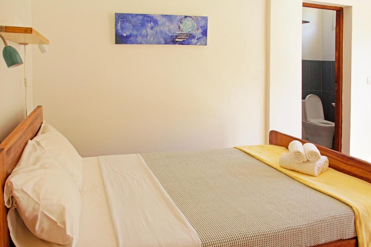 Ancha'S Oasis Hotel มาปูโต ภายนอก รูปภาพ