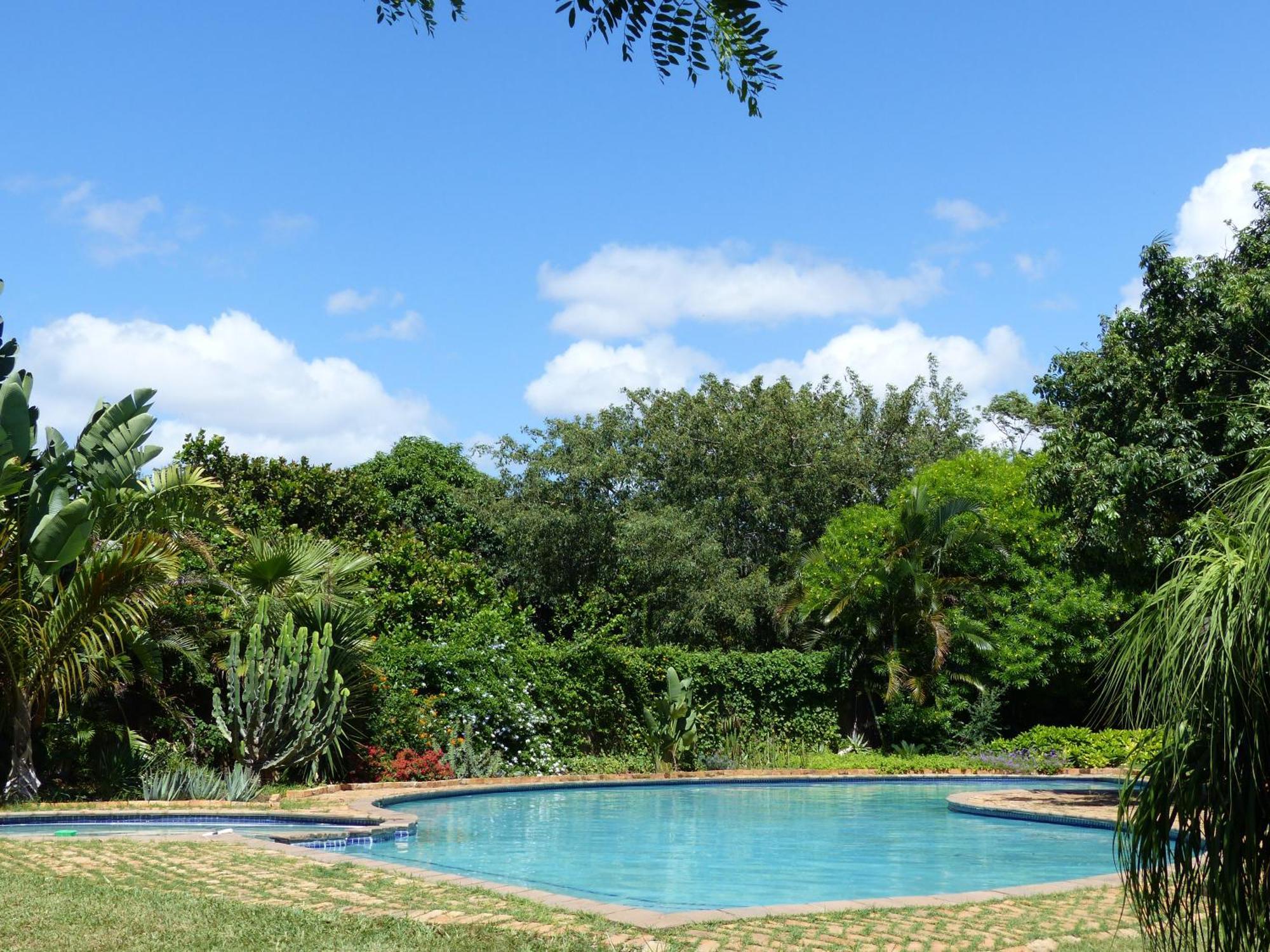 Ancha'S Oasis Hotel มาปูโต ภายนอก รูปภาพ